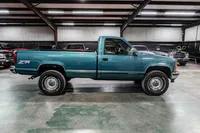 1993-Chevrolet-K2500-Bright Teal Metalic-195397-38.jpg